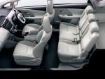 Daihatsu Mebius 2013 года
